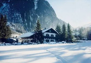Haus Lindy 4*